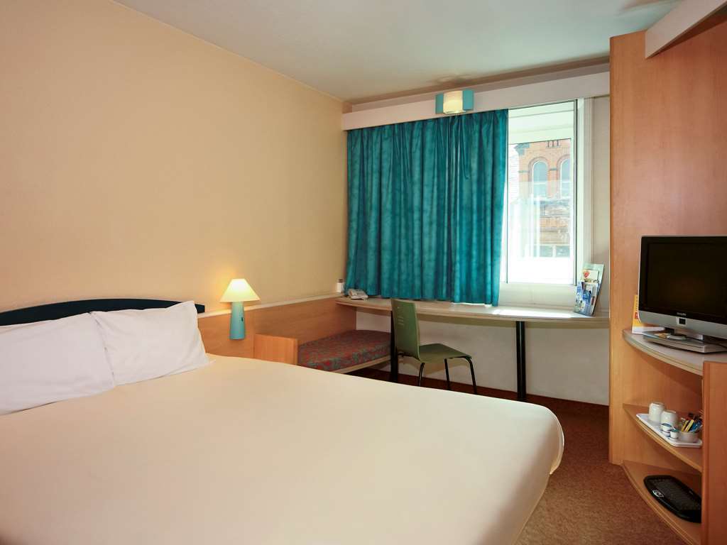 Ibis Paris Vaugirard Porte De Versailles Oda fotoğraf